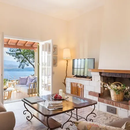 Villa Leondari By Rodostamo Collection Agios Stefanos Kassiopi